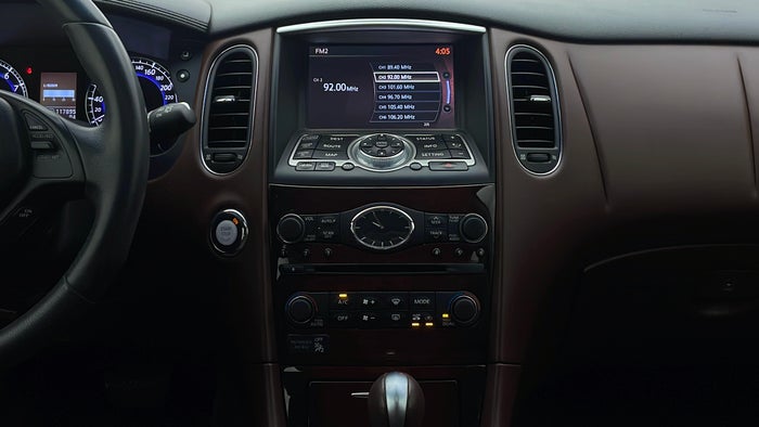 INFINITI QX50-Center Console