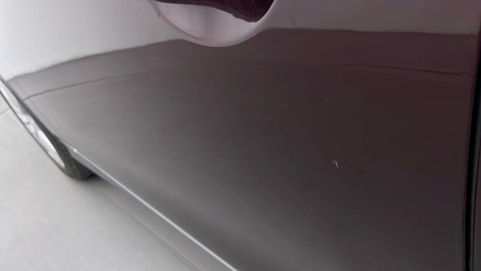 INFINITI QX50-Door Exterior LHS Front Scratch