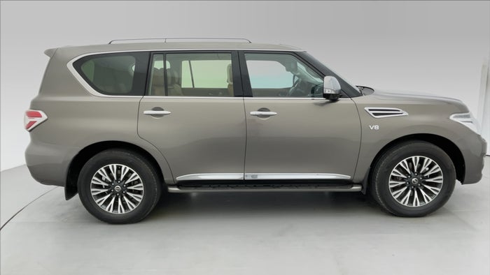 NISSAN PATROL-Right Side View