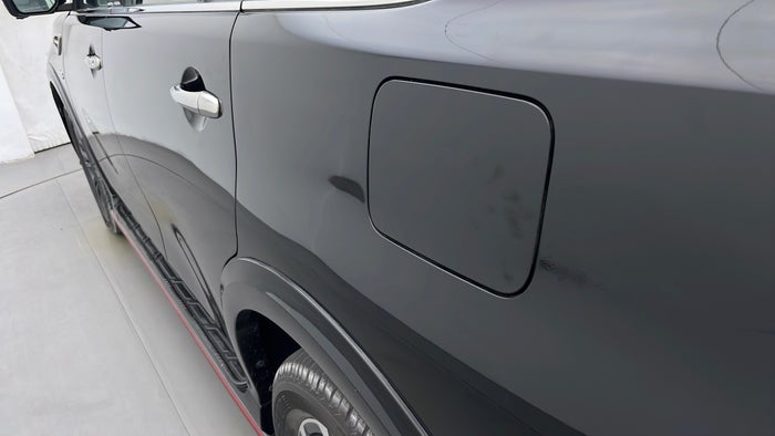 NISSAN PATROL-Quarter Panel LHS Scratch