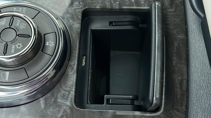 NISSAN PATROL-Centre Console Cover Missing