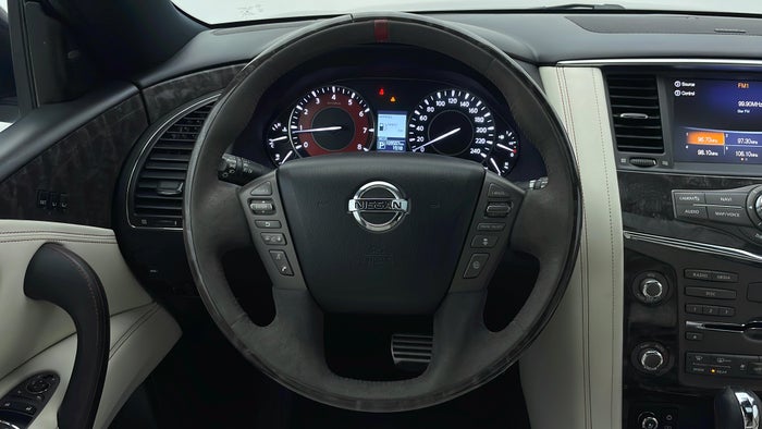 NISSAN PATROL-Steering Wheel Close-up