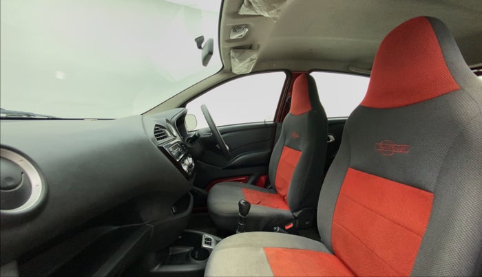 2018 Datsun Redi Go T (O), Petrol, Manual, 30,224 km, Right Side Front Door Cabin