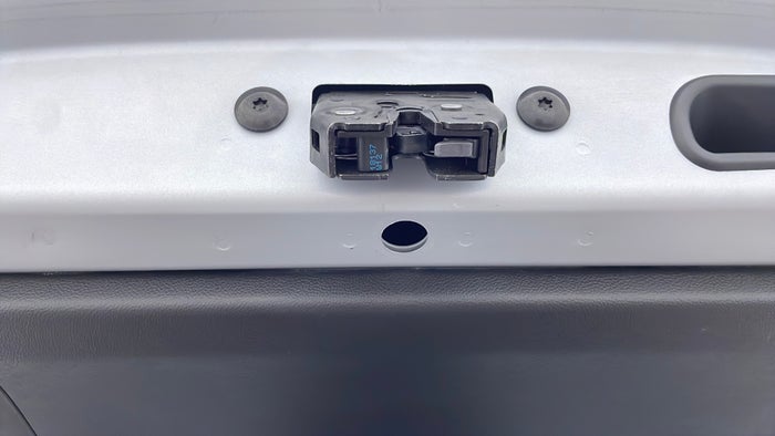 CHEVROLET SPARK-Door Interior Boot Door Clip Broken/Missing