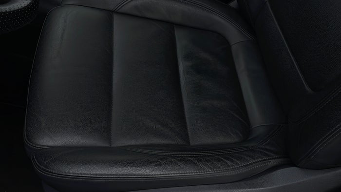 VOLKSWAGEN TIGUAN-Seat LHS Front Faded