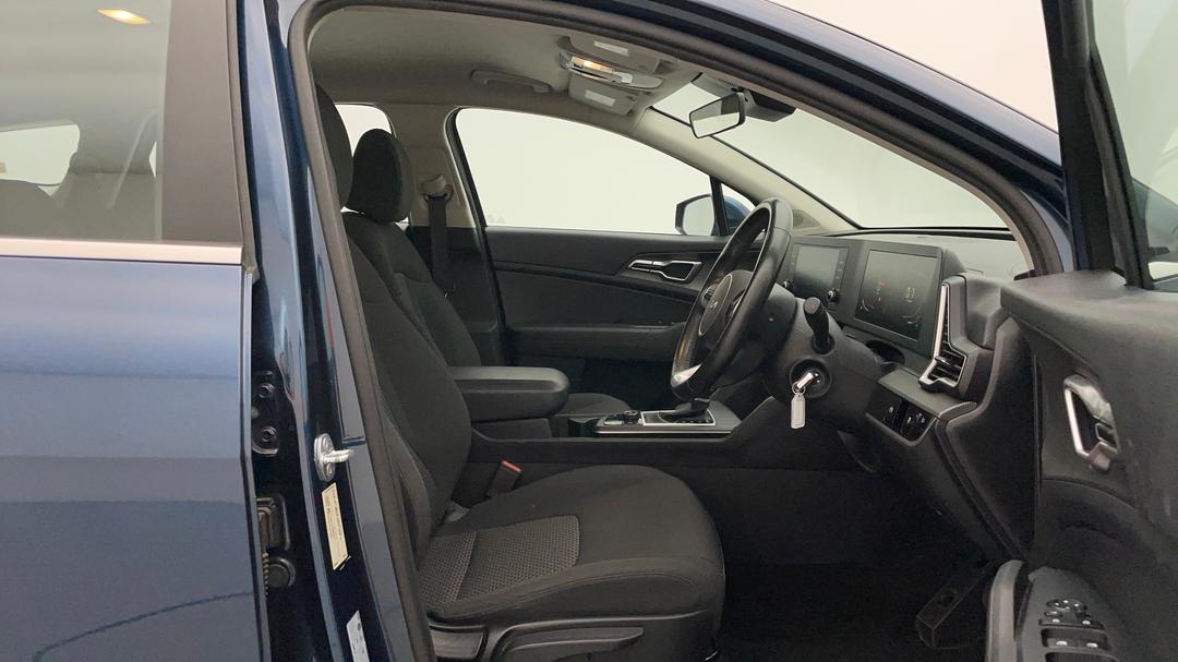 2023 Kia Sportage S (fwd), Automatic, 52597 km, Right Side Front Door Cabin View