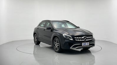 2018 Mercedes-benz GLA 180 Automatic, 32k km Petrol Car