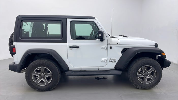JEEP WRANGLER-Right Side View