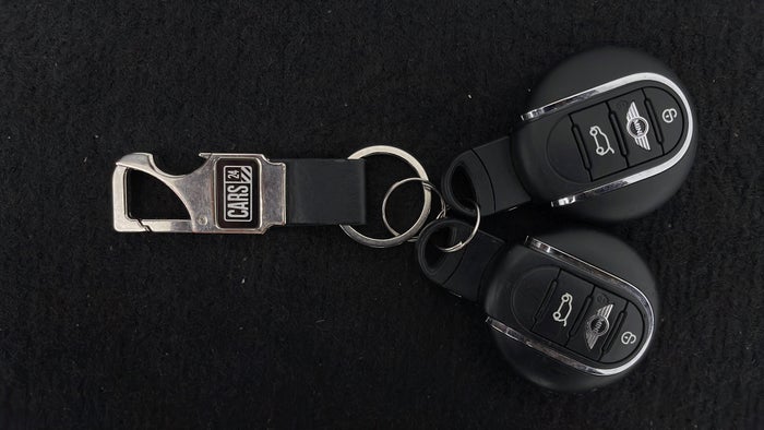 MINI CLUBMAN-Key Close-up
