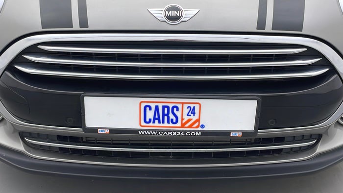 MINI CLUBMAN-Grill Chrome Chip