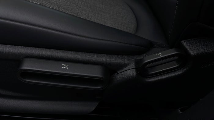 MINI CLUBMAN-Driver Side Adjustment Panel