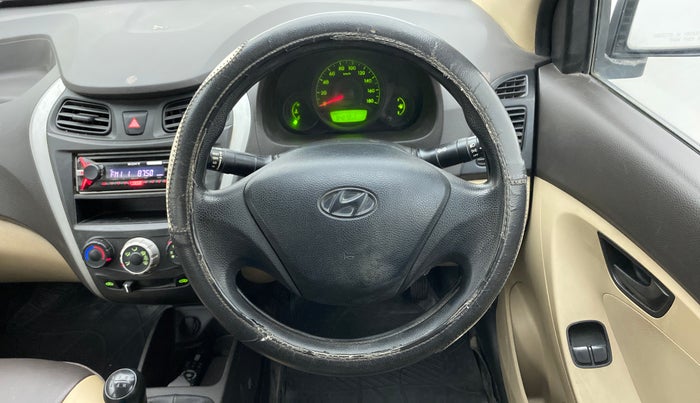 2015 Hyundai Eon ERA +, Petrol, Manual, 84,272 km, Steering Wheel Close Up