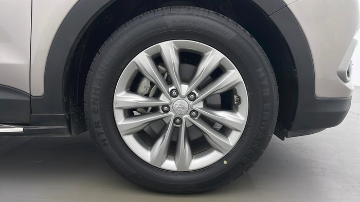 HYUNDAI SANTA FE-Right Front Tyre