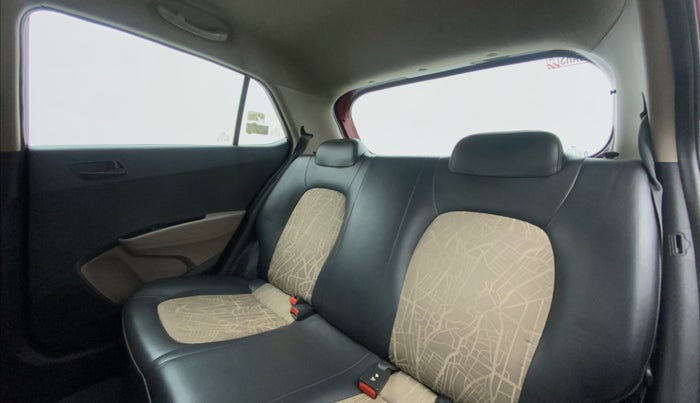 2016 Hyundai Grand i10 MAGNA 1.2 VTVT, Petrol, Manual, 51,773 km, Right Side Rear Door Cabin