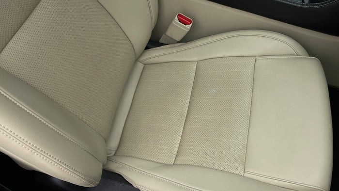 NISSAN MAXIMA-Seat RHS Front Faded