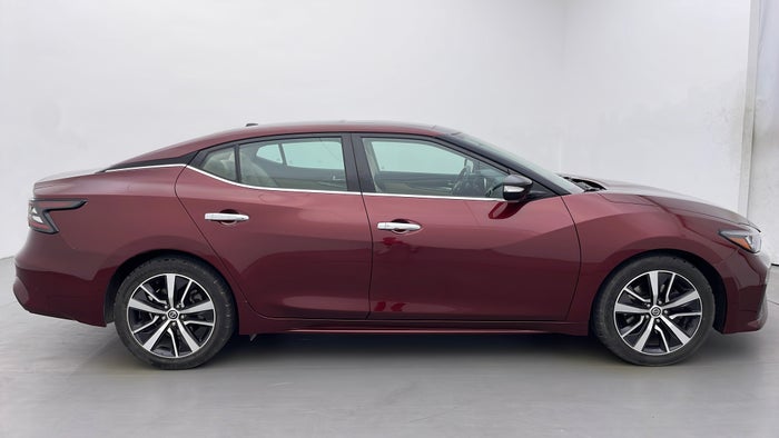 NISSAN MAXIMA-Right Side View