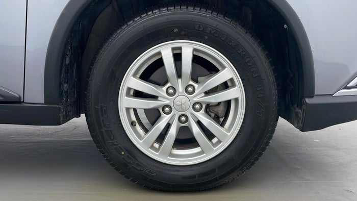 MITSUBISHI OUTLANDER-Right Front Tyre