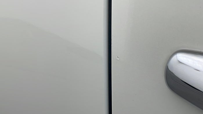 NISSAN PATROL-Door Exterior RHS Front Scratch