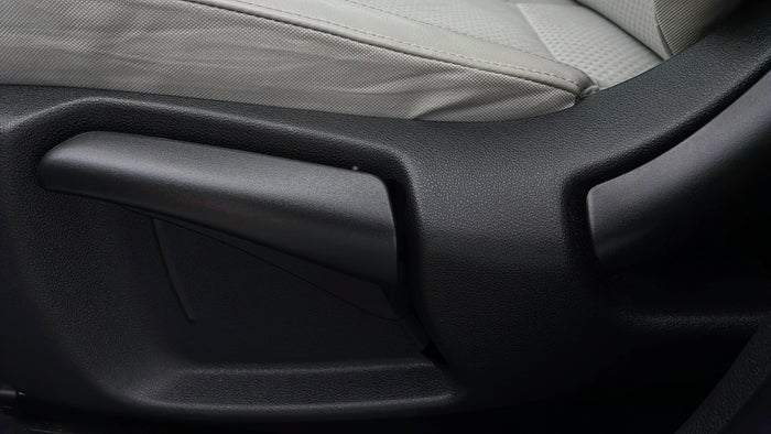 RENAULT KOLEOS-Driver Side Adjustment Panel