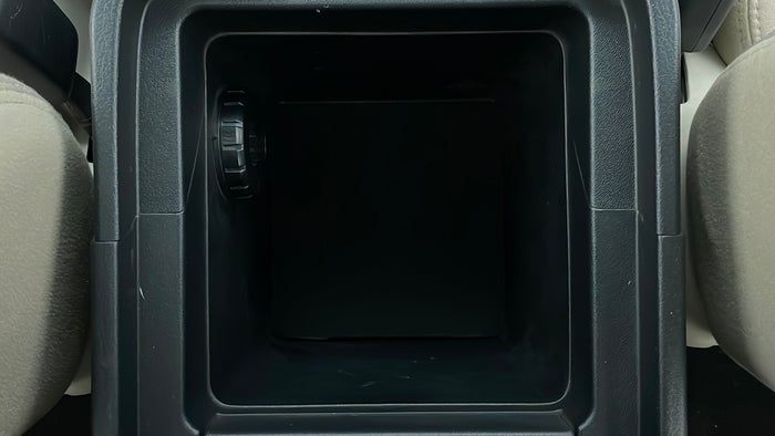 MITSUBISHI PAJERO-Cooler Box
