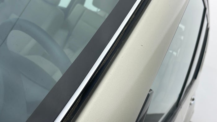 MITSUBISHI PAJERO-Pillar LHS A Scratch