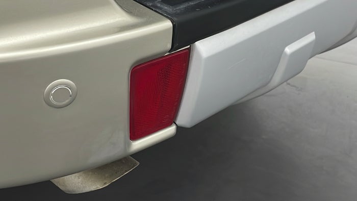 MITSUBISHI PAJERO-Bumper Rear Scratch