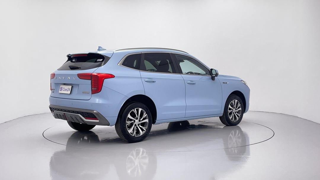 Right Back Diagonal (45- Degree) View