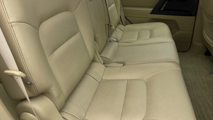 TOYOTA LAND CRUISER-Seat 2nd row RHS Faded