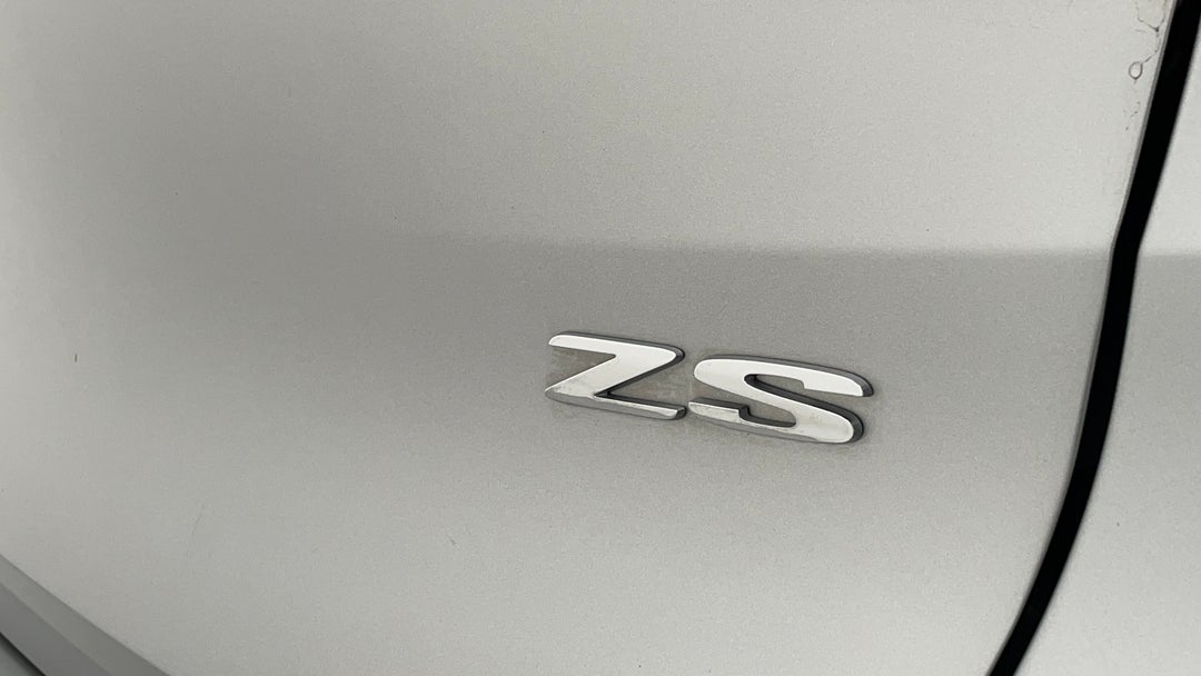 Badge (Boot Right Side)