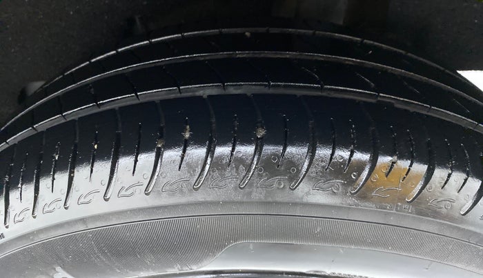 2019 Maruti Baleno DELTA 1.2 K12, Petrol, Manual, 42,406 km, Left Rear Tyre Tread