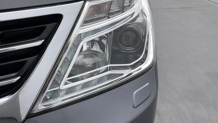 NISSAN PATROL-Head Light LHS Scratch