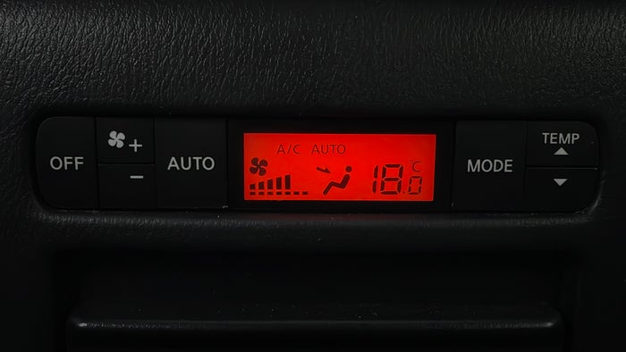 NISSAN PATROL-Rear AC Temperature Control