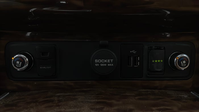 NISSAN PATROL-Ventilated Seats