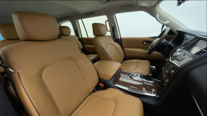 NISSAN PATROL-Right Side Front Door Cabin View