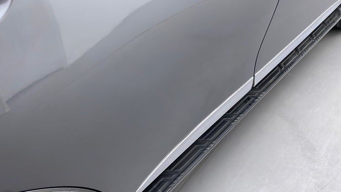 NISSAN PATROL-Door Exterior RHS Rear Scratch