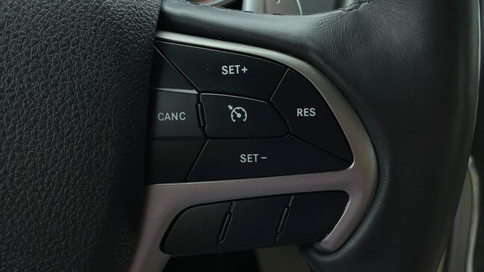 JEEP GRAND CHEROKEE-Cruise Control