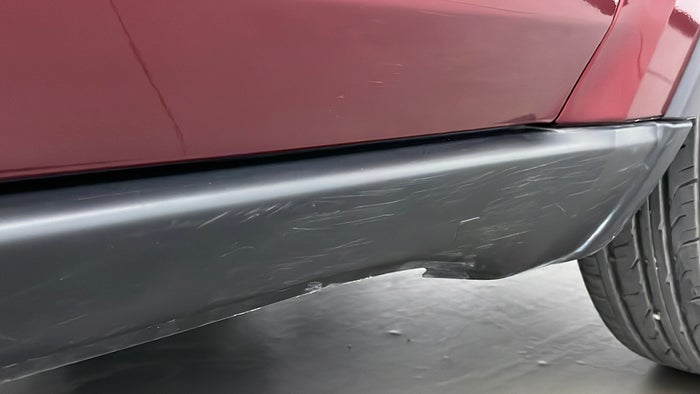 JEEP GRAND CHEROKEE-Running Board RHS Scratch