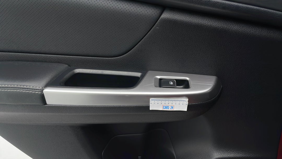 Doors Rear LHS Scratch