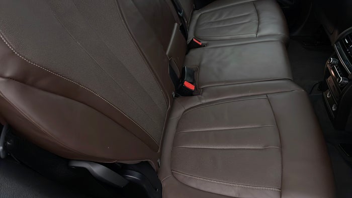BMW X5-Seat 2nd row RHS Faded