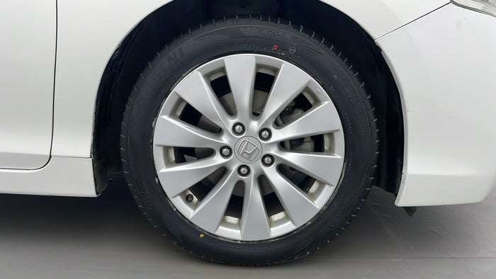 HONDA ACCORD-Right Front Tyre