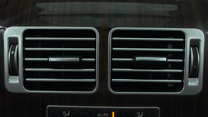 LAND ROVER RANGE ROVER HSE-Rear AC Vents
