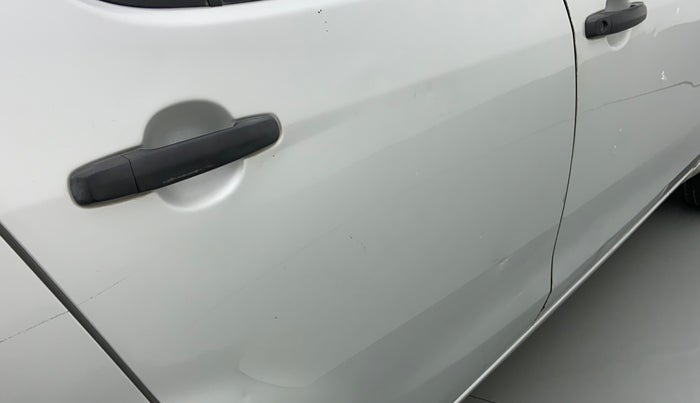2011 Maruti Ritz LXI, CNG, Manual, 93,419 km, Right rear door - Paint has faded