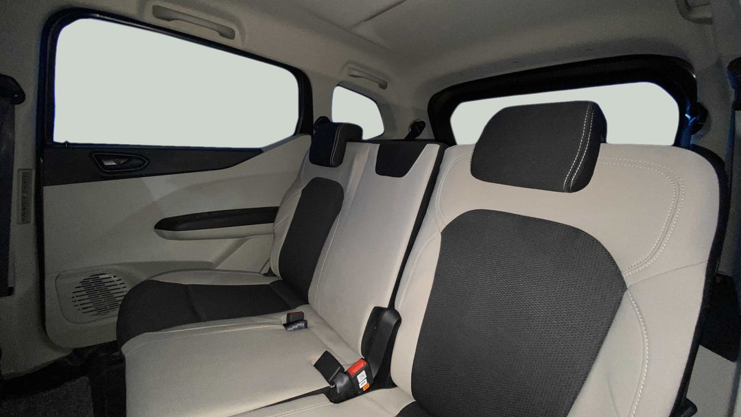 Right Side Rear Door Cabin