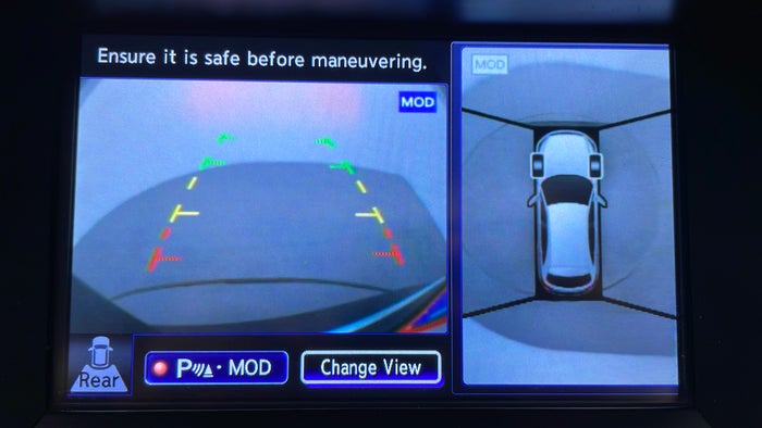 INFINITI QX70-Parking Camera (Rear View)