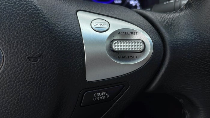 INFINITI QX70-Cruise Control
