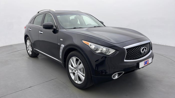 INFINITI QX70-Right Front Diagonal (45- Degree) View