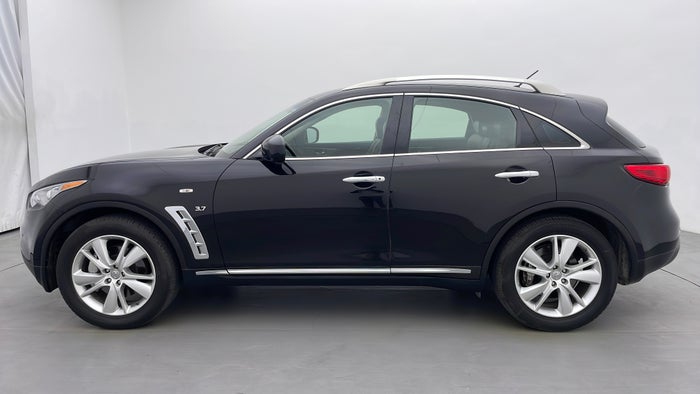 INFINITI QX70-Left Side View