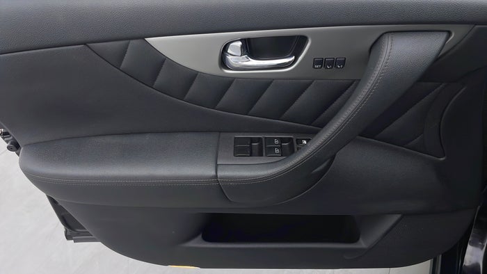 INFINITI QX70-Driver Side Door Panels Controls