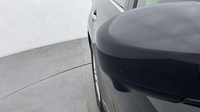 INFINITI QX70-ORVM RHS Scratch