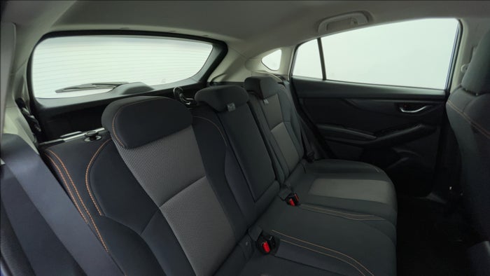 SUBARU XV-Right Side Door Cabin View